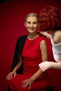 Styling înainte de ședința foto de portret, la Alt Nivel Studio